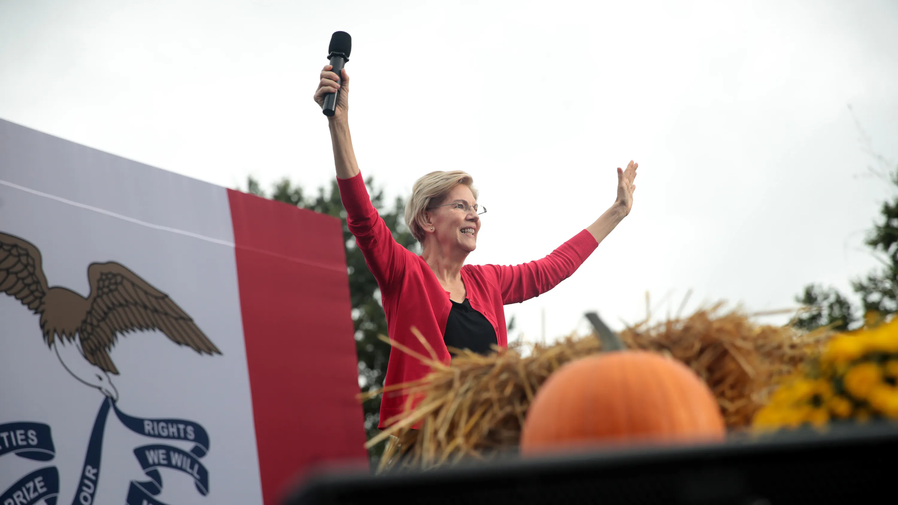 FIRST: Elizabeth Warren Pulls Ahead Of Joe Biden In National Poll