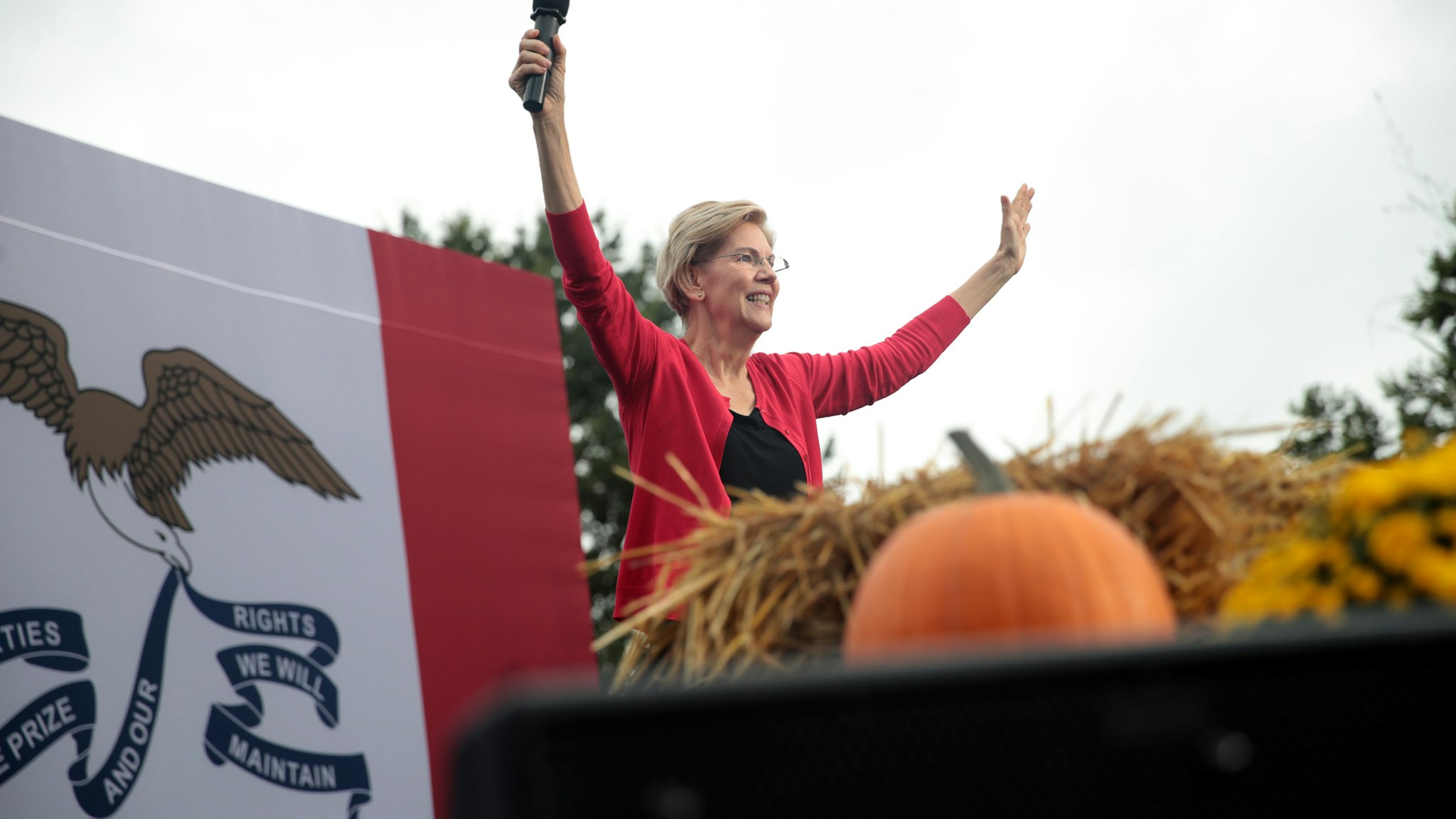 DES MOINES, IOWA - SEPTEMBER 21: Democratic presidential candidate, Sen. Elizabeth Warren (D-MA) speaks at the Polk County Democrats' Steak Fry on September 21, 2019 in Des Moines, Iowa.
