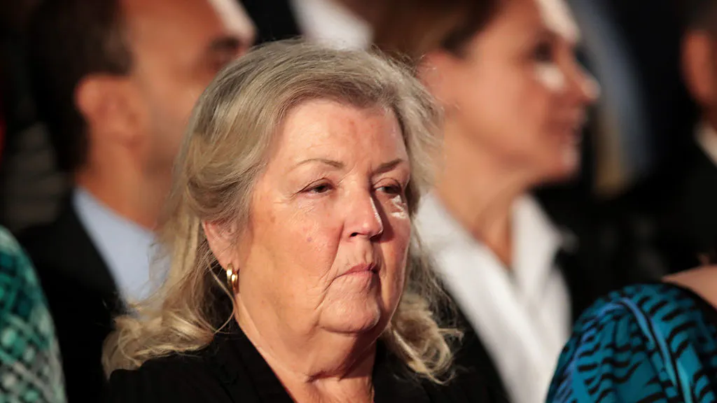 Hillary Cheers Impeachment Launch: Juanita Broaddrick Has A Smash-Tweet Waiting For Her