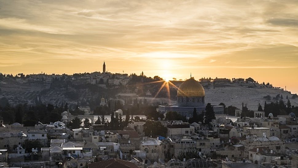 Jerusalem JERUSALEM - (ARCHIVE) : A photo taken by Anadolu Agency photojournalist Mostafa Alkharouf on October 05, 2018 shows Haram al-Sharif (Temple Mount), including Qubbat al-Sakhrah (Dome of the Rock) of Al-Aqsa Mosque Compound during the sunrise in Jerusalem. The Israeli authorities are trying to deport Anadolu Agency photojournalist Mostafa Alkharouf (32), who lives in East Jerusalem, allegedly for not holding a residence permit. Kharouf, has been detained by Israeli forces for 33 days at Israel's Givon Prison. He is being forced to sign the necessary documents to be deported from East Jerusalem to Jordan.