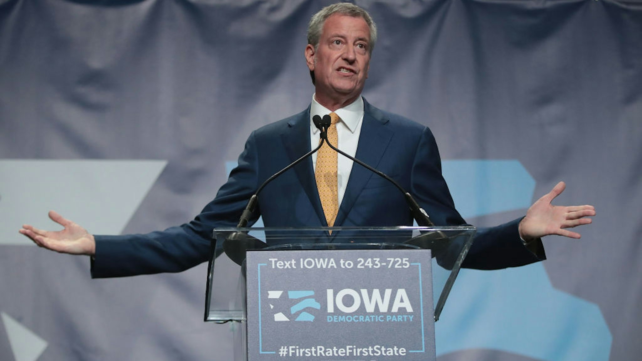 Democratic presidential candidate and New York City Mayor Bill De Blasio speaks at the Iowa Democratic Party's Hall of Fame Dinner on June 9, 2019 in Cedar Rapids, Iowa.