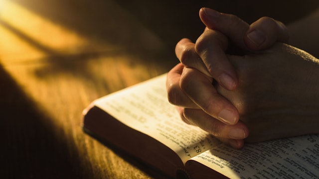 Prayer On Open Bible