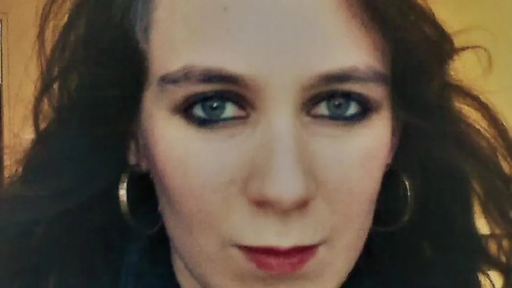 Crazy Lady Wants to Marry Robot