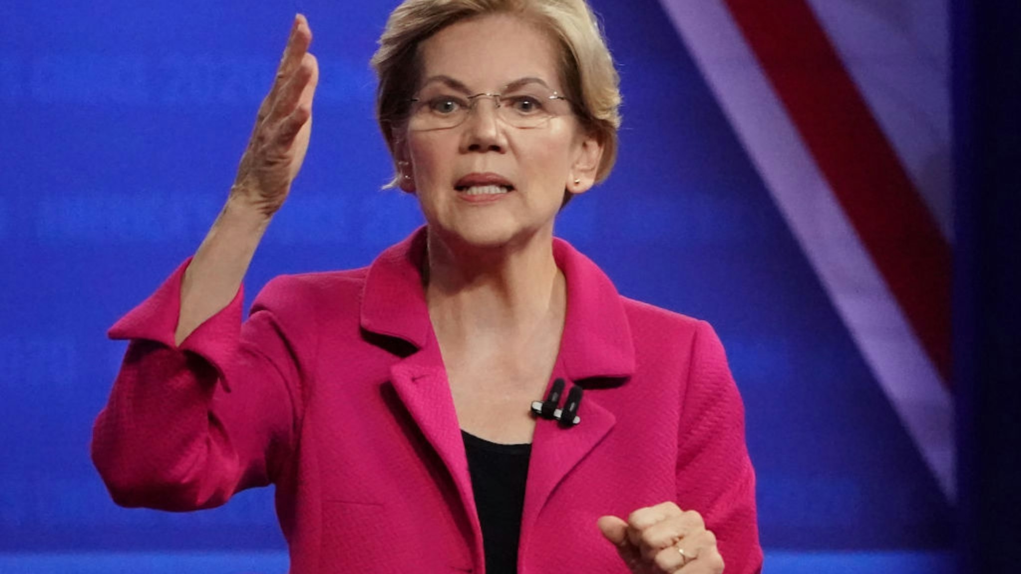 Elizabeth Warren speaks at the Human Rights Campaign Foundation