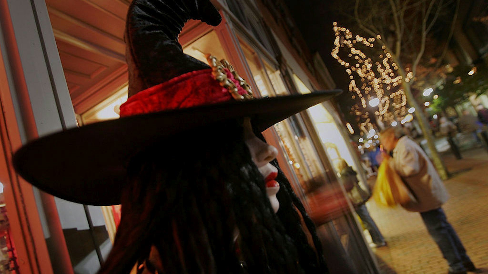 A Halloween costume is seen on a mannequin in the main pedestrian mall in a town where, back in 1692 witch trials took place, October 27, 2005 in Salem, Massachusetts. Thousands of tourists come to attend the large Halloween festival. (Photo by Joe Raedle/Getty Images)