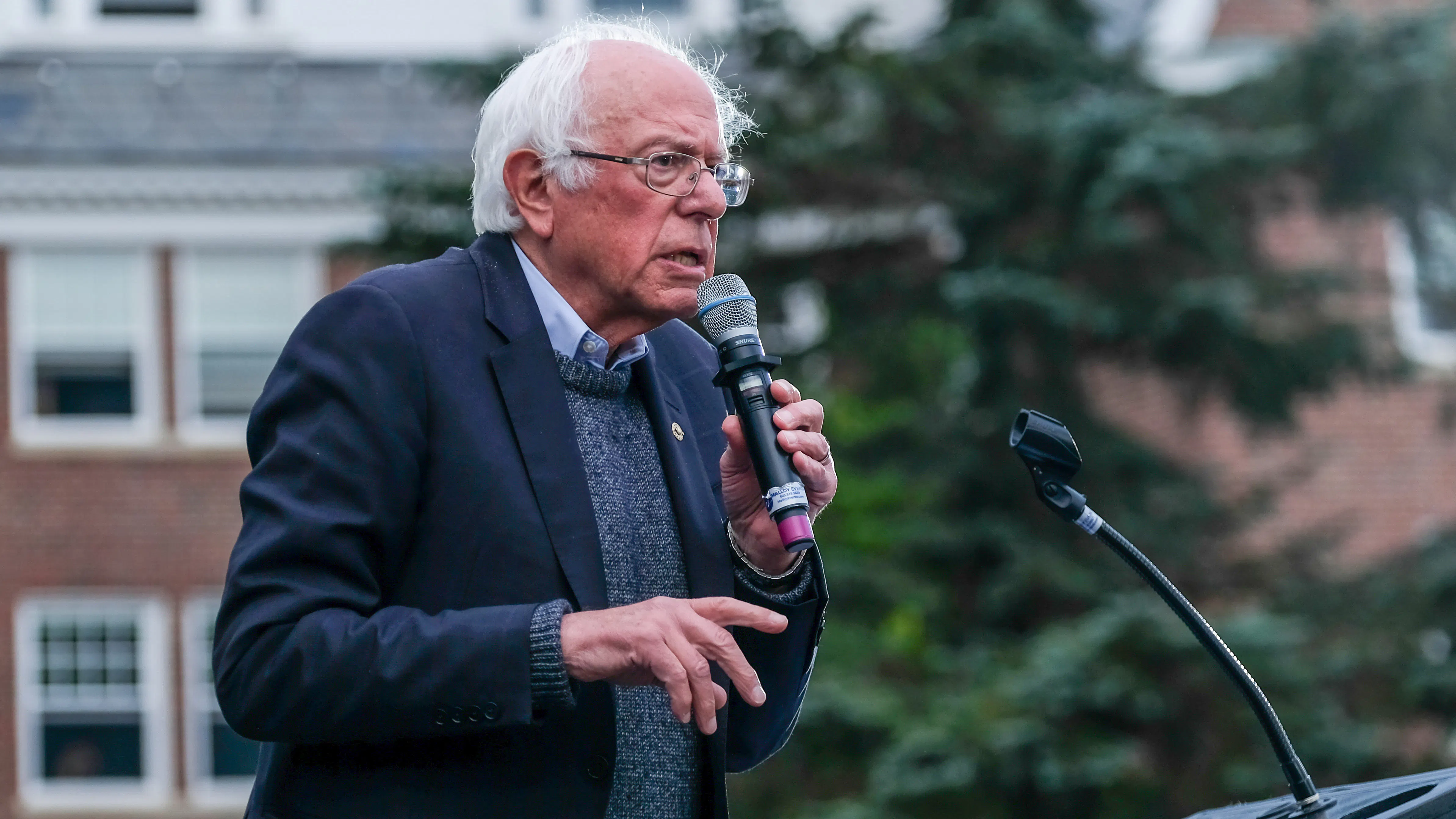 Doctors Reveal Bernie Sanders Had A Heart Attack