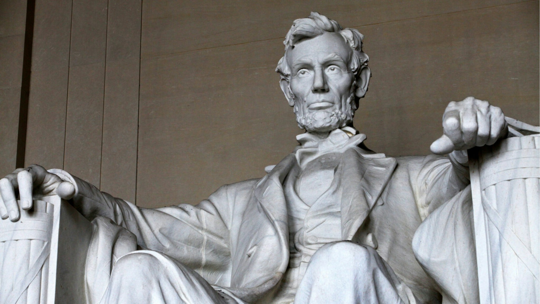 Abraham Lincoln statue sits inside the rotunda of the Lincoln Memorial on April 10, 2015 in Washington, D.C.