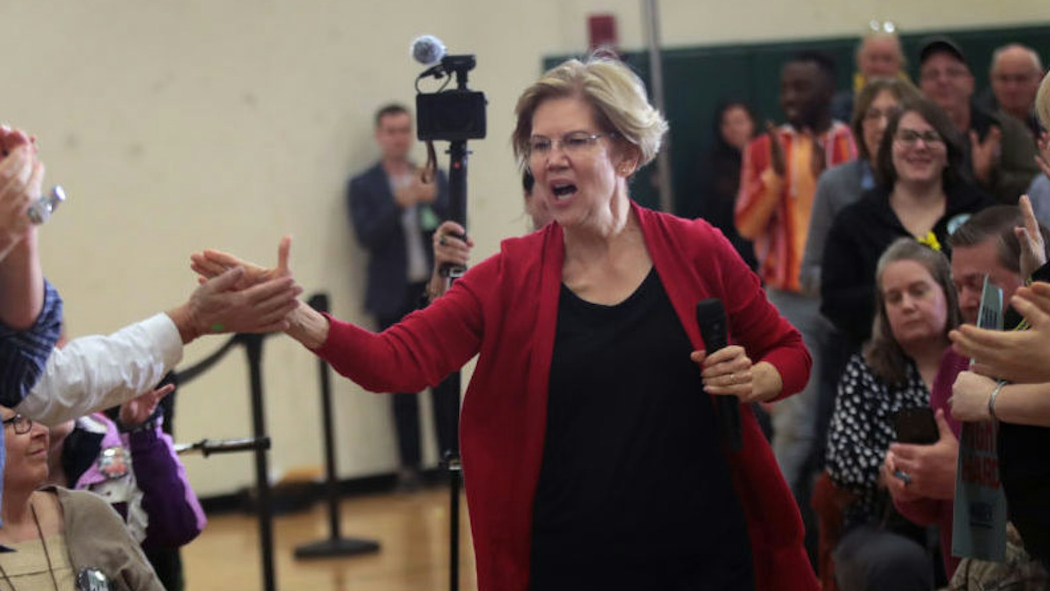Democratic presidential candidate Sen. Elizabeth Warren (D-MA) arrives for a campaign stop at Hempstead High School on November 02, 2019 in Dubuque, Iowa. The 2020 Iowa Democratic caucuses will take place on February 3, 2020, making it the first nominating contest for the Democratic Party in choosing their presidential candidate. (Photo by Scott Olson/Getty Images)