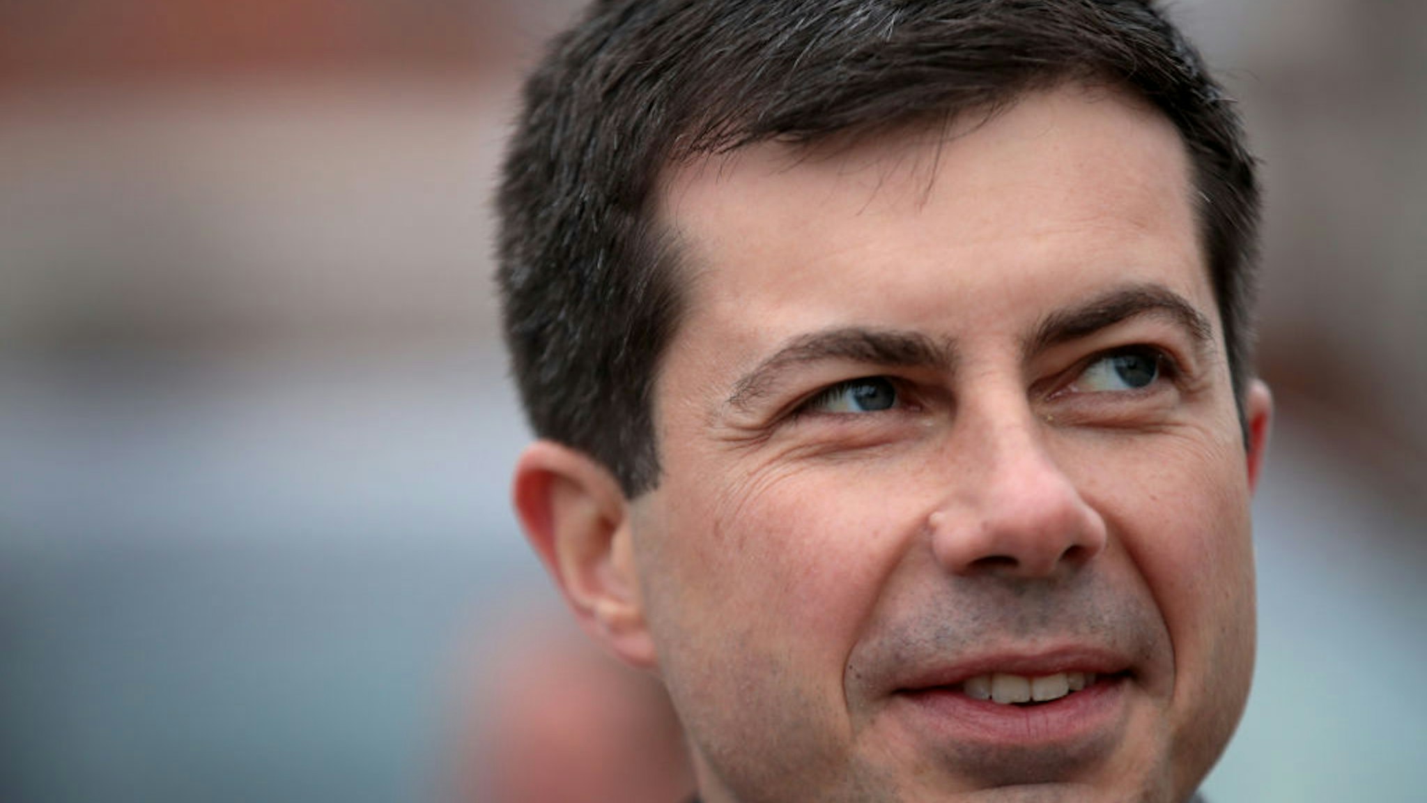 Democratic presidential candidate South Bend, Indiana Mayor Pete Buttigieg takes a brief tour of town during a campaign stop on November 04, 2019 in Britt, Iowa.