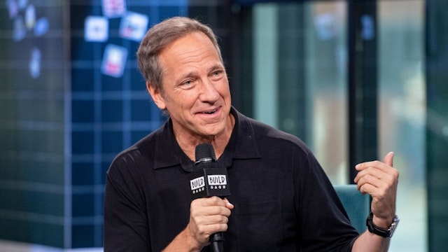 NEW YORK, NEW YORK - FEBRUARY 05: Mike Rowe discusses "Returning the Favor" with the Build Series at Build Studio on February 05, 2019 in New York City. (Photo by Roy Rochlin/Getty Images)