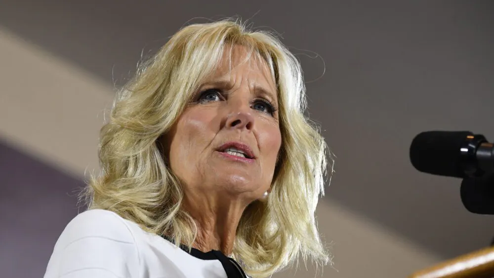 WATCH: Jill Biden Feeds Foreign Nationals In Mexico Before Christmas, Faces Intense Backlash