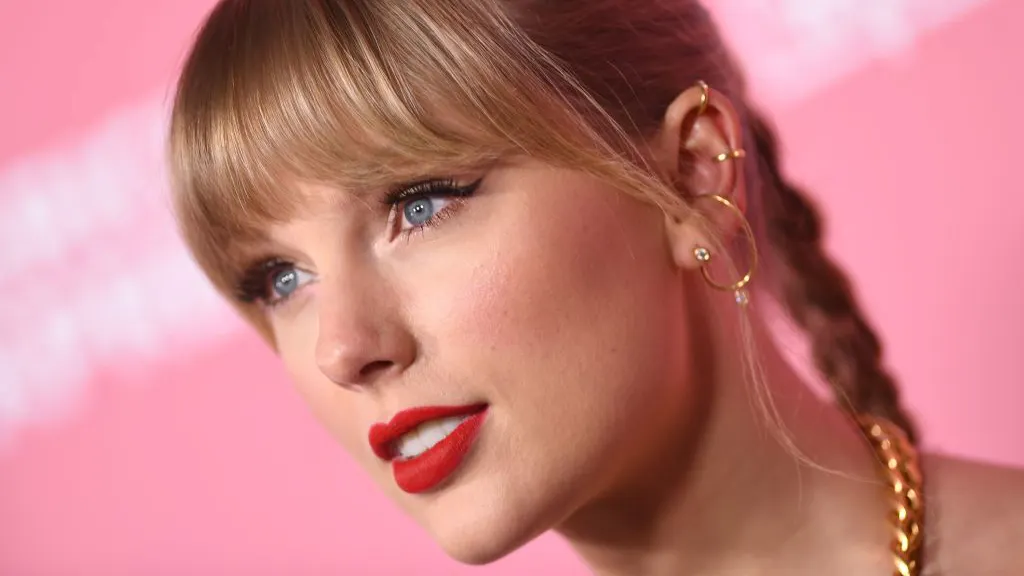 Taylor Swift Deeply ‘Upset’ By Gender Options On U.S. Census