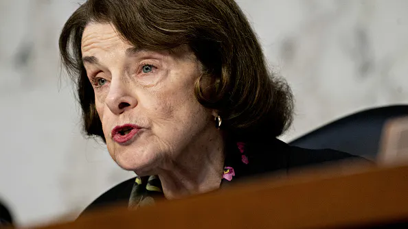 Sen. Dianne Feinstein Tells Pelosi To Send Over Impeachment Articles: ‘I Don’t See What Good Delay Does’