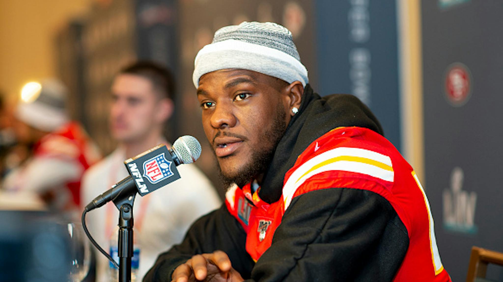 NFL: JAN 29 Super Bowl LIV – Chiefs Press Conference AVENTURA, FL - JANUARY 29: Kansas City Chiefs Defensive End Frank Clark (55) speaks to the media during the Kansas City Chiefs press conference prior to Super Bowl LIV on January 29, 2020 at the JW Marriott Miami Turnberry Resort & Spa in Aventura, FL.