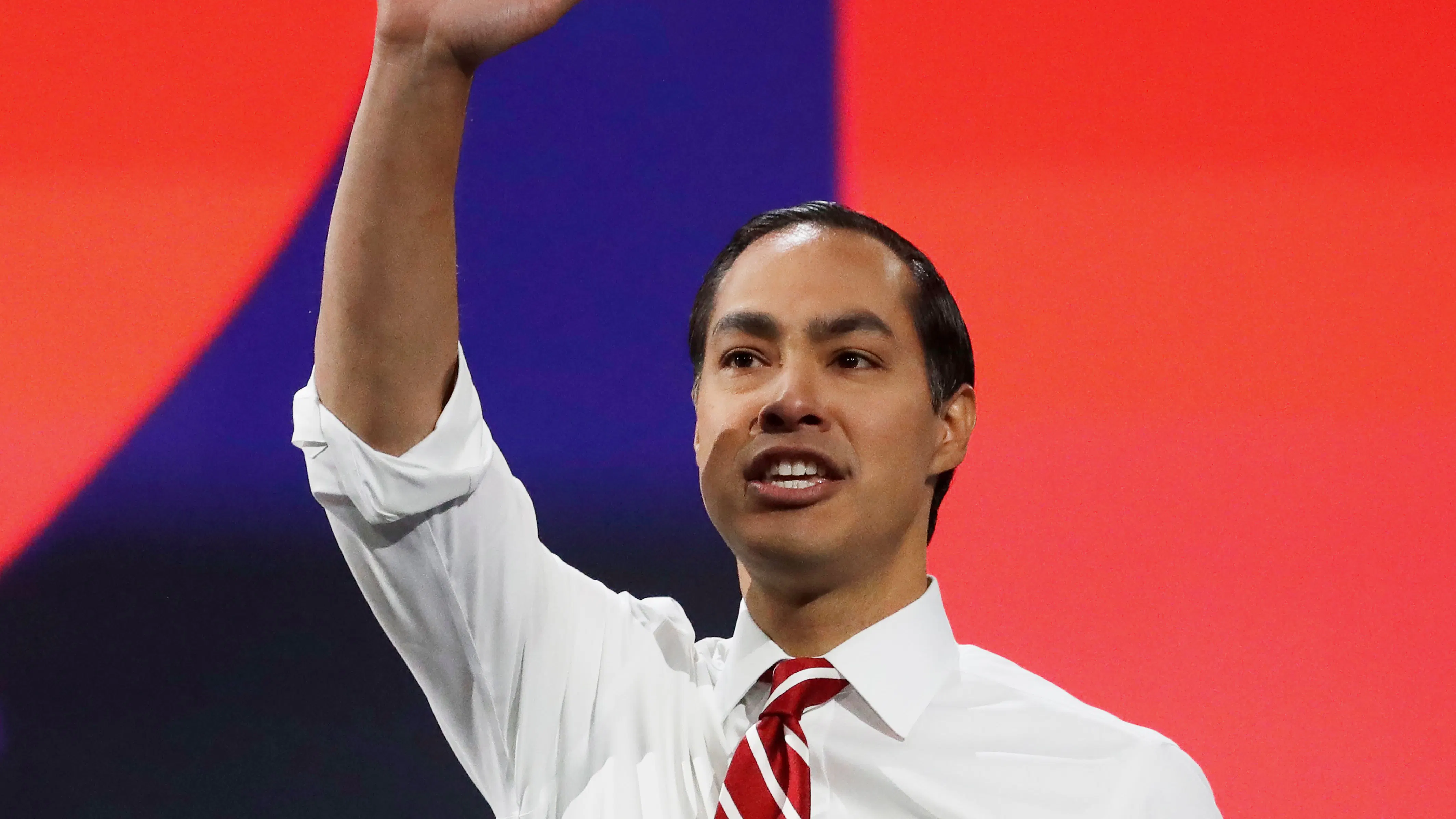 Julian Castro Endorses Elizabeth Warren For President
