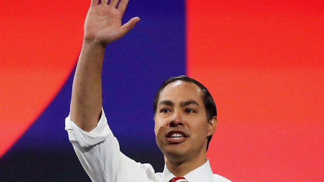 Democratic presidential hopeful, former Secretary of Housing and Urban Development, Julian Castro arrives to speak at the California Democratic Party 2019 Fall Endorsing Convention in Long Beach, California on November 16, 2019. (Photo by CHRIS CARLSON / POOL / AFP) (Photo by CHRIS CARLSON/POOL/AFP via Getty Images)