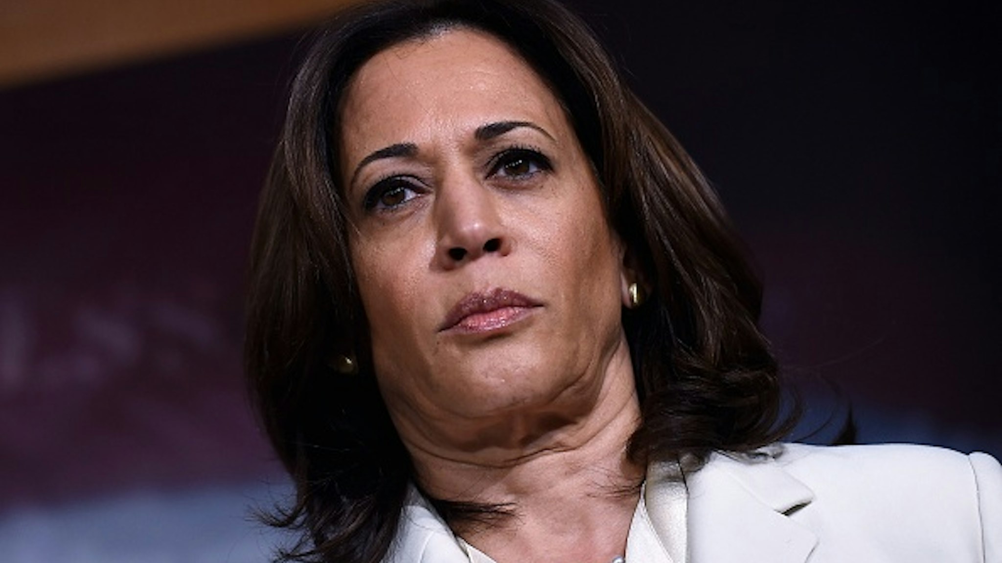 Senator Kamala Harris (D-CA) speaks about the the Senate Impeachment trial at the US Capitol, January 16, 2020, in Washington, DC. - Members of the US Senate were sworn in on January 16 to serve as jurors at the historic impeachment trial of President Donald Trump.