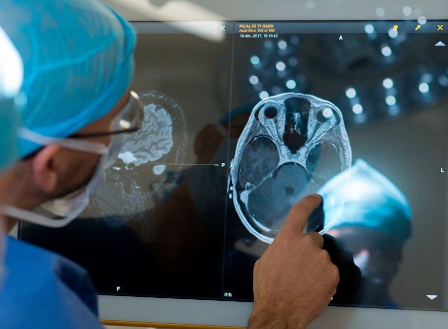 WATCH: Woman Plays Violin During Her Own Brain Surgery