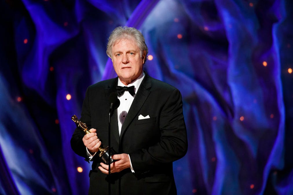Social Media Slams Oscar-Winner For Thanking Wife For Giving Up Her Career To Raise Their Kids. Wife Fires Back.