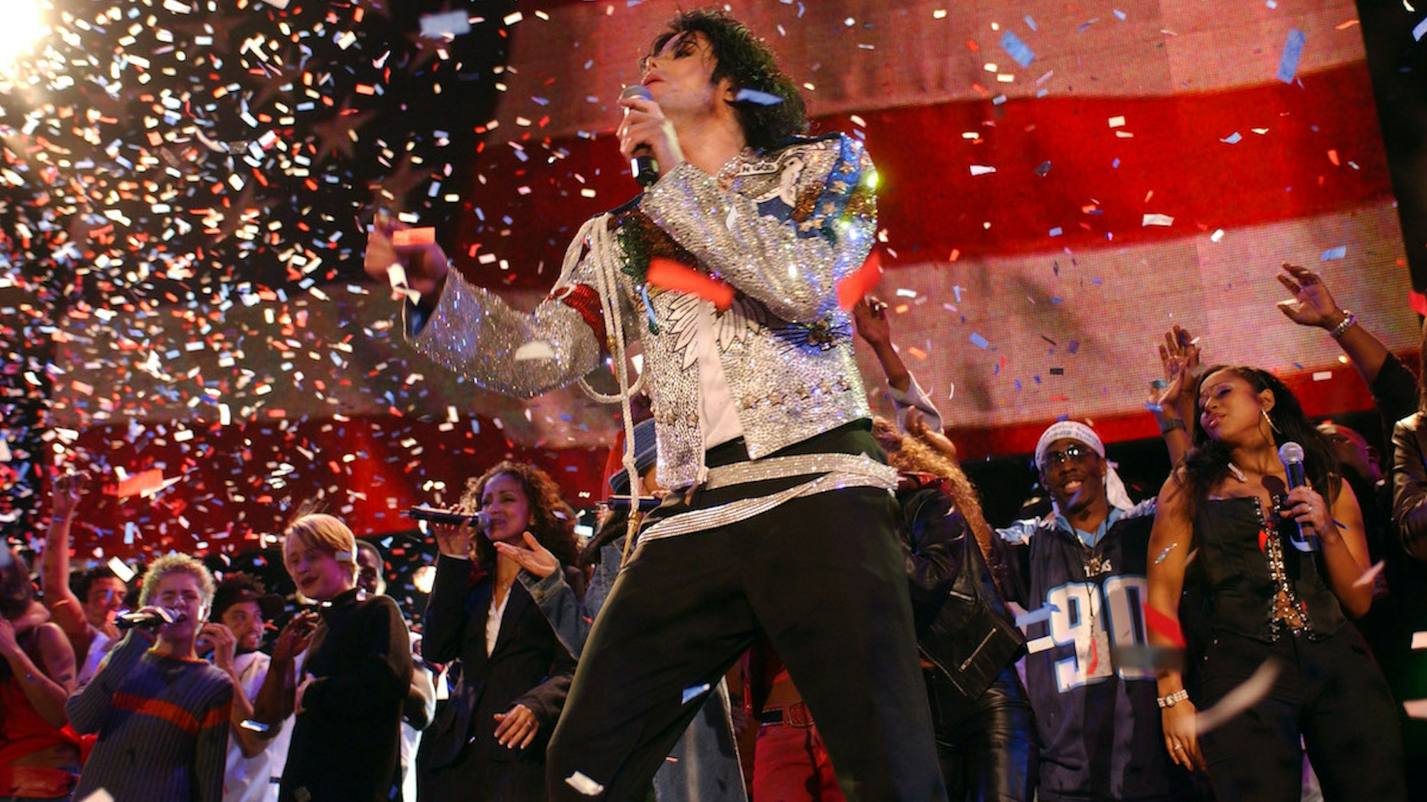 Michael Jackson performs with Billy Gilman, Macaulay Culkin and others during finale (Photo by KMazur/WireImage)
