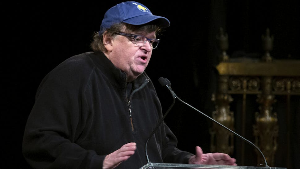 6th Annual DOC NYC Visionaries Tribute NEW YORK, NEW YORK - NOVEMBER 07: Michael Moore speaks at the 6th Annual DOC NYC Visionaries Tribute at Gotham Hall on November 07, 2019 in New York City.