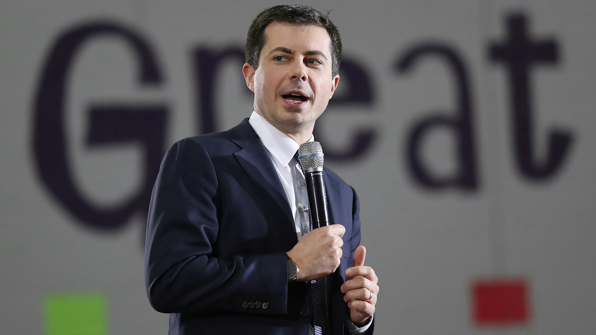 WEST DES MOINES, IOWA - JANUARY 26: Democratic presidential candidate former South Bend, Indiana Mayor Pete Buttigieg speaks at a Town Hall event at Maple Grove Elementary School January 26, 2020 in West Des Moines, Iowa. Iowa holds the nation's first caucuses in eight days on February 3.