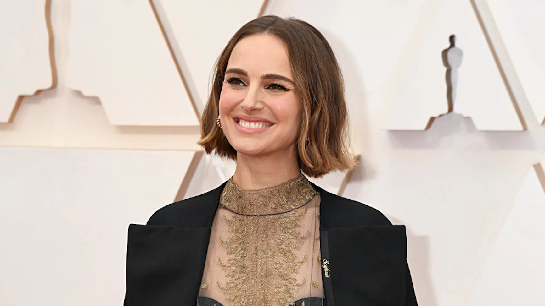 Natalie Portman’s ‘Girl Power’ Oscar Dress Sparks Mockery