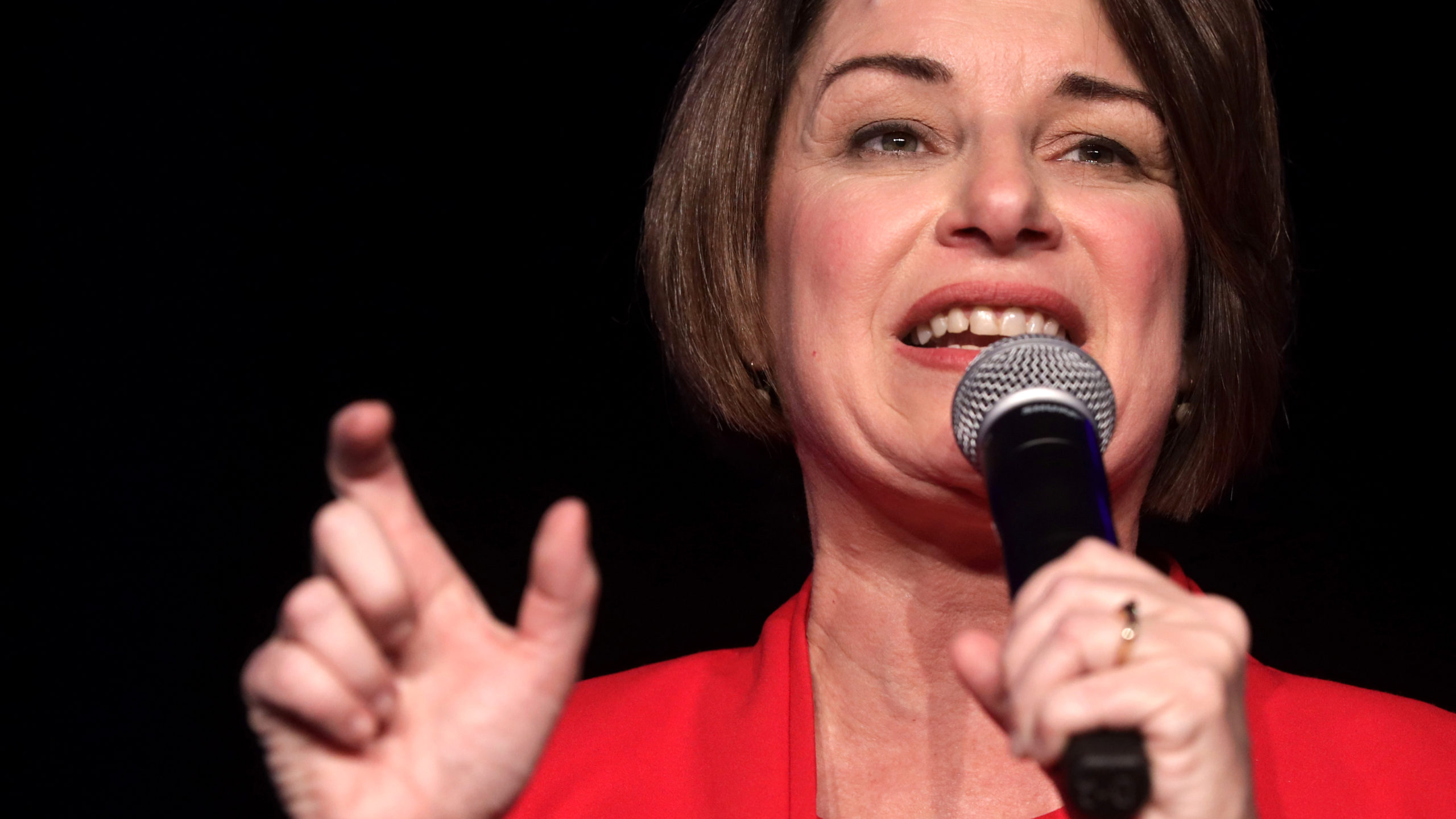 WATCH: Klobuchar Grilled In Interview Over Her Lack Of Knowledge On ...