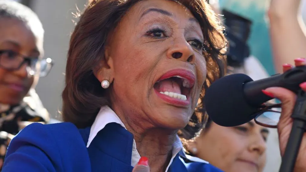 Maxine Waters Wants Trump ‘Marched Out Of’ White House