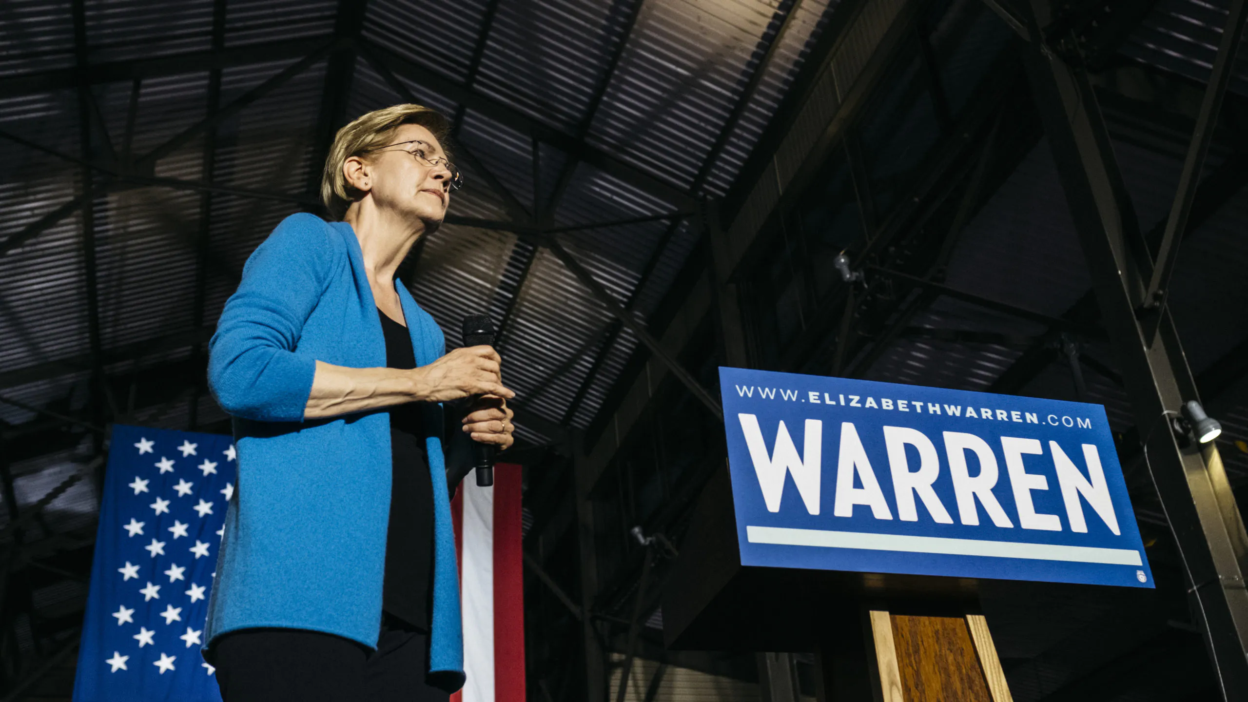 Not Out Yet! Elizabeth Warren ‘Reassessing’ Presidential Campaign But Still Planning Events In Michigan, Idaho