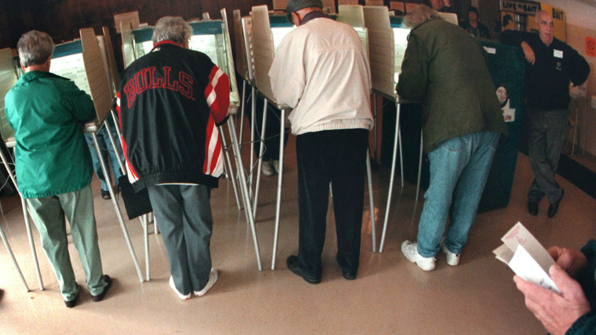 Illinois voting booth