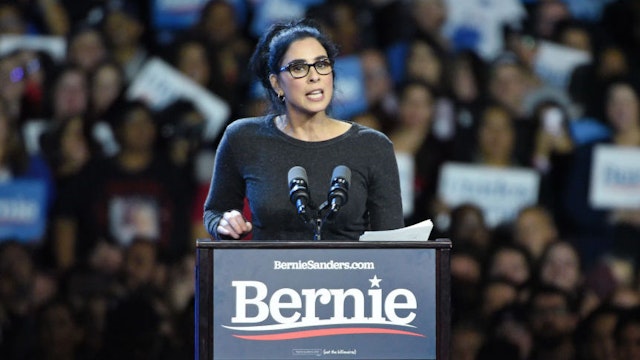 Actor Sarah Silverman speaks at a Bernie Sanders 2020 presidential campaign rally at Los Angeles Convention Center on March 01, 2020 in Los Angeles, California. (Photo by Michael Tullberg/Getty Images)