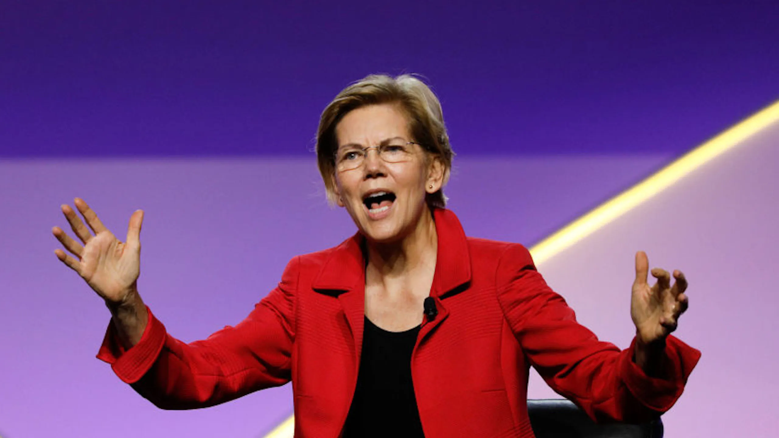 Warren Bashes Trump Over Executive Order Tweet, Censors Word ‘Chinese’