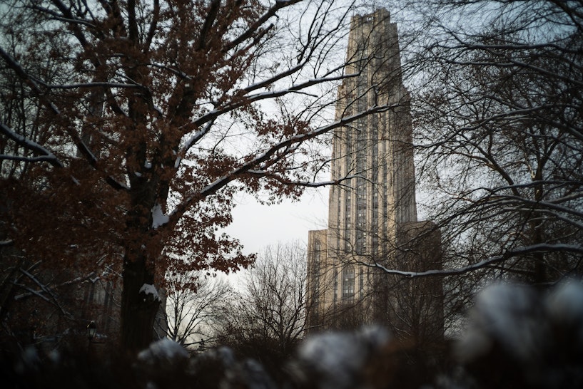 Cathedral of Learning in the morning, University of Pittsburgh.