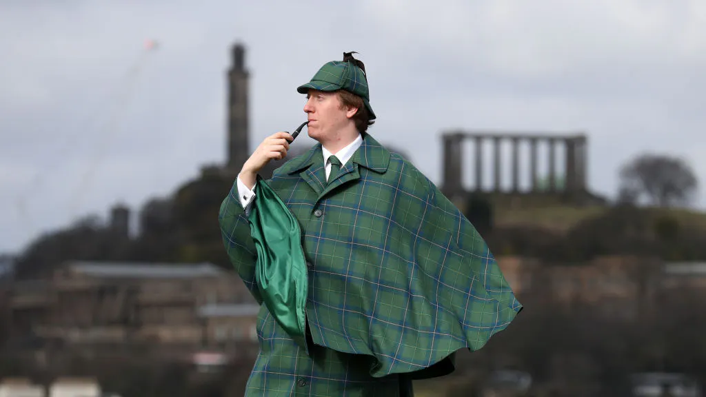 Media Blamed Trump For Man Dying From Fish Tank Cleaner. The Plot Thickens.