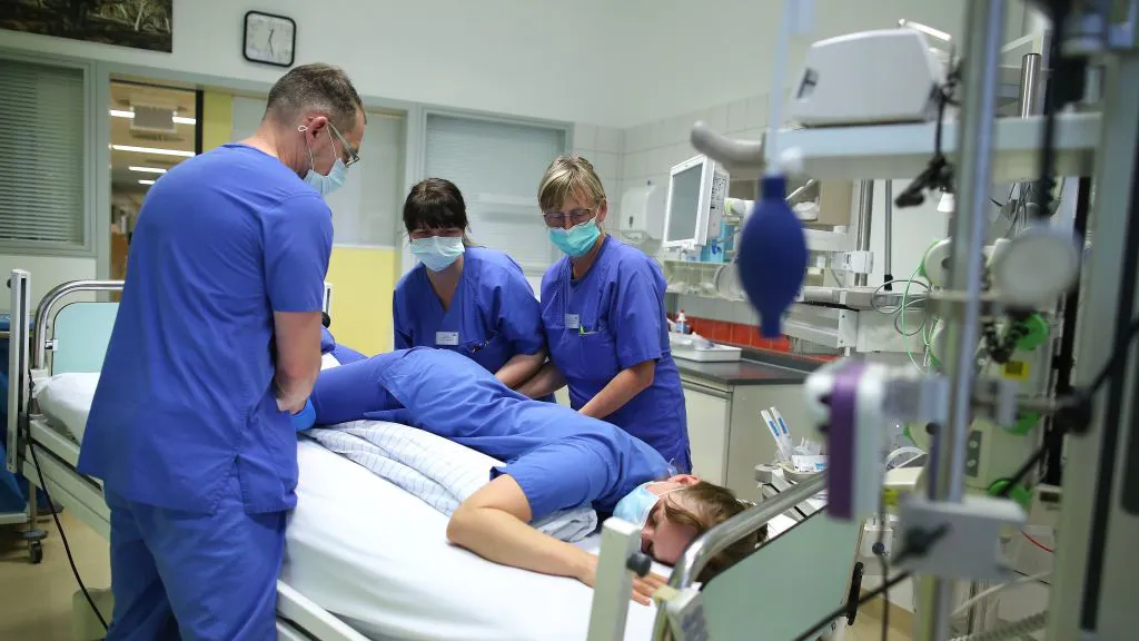 ‘We’re Saving Lives’: Doctors Say Positioning COVID-19 Patients On Their Stomachs Has Resulted In ‘Remarkable Improvement’