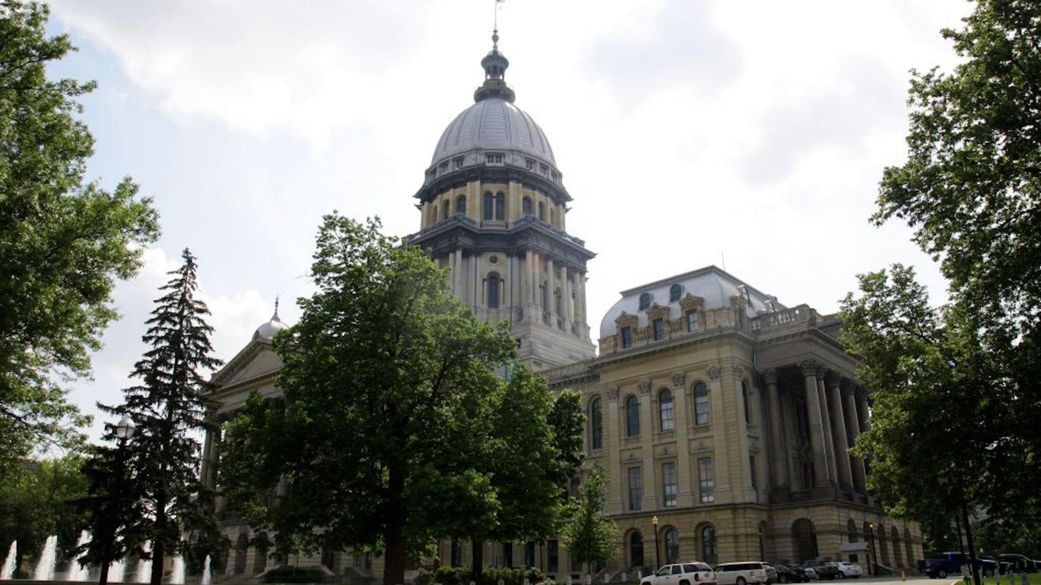 SPRINGFIELD, IL - MAY 05: The Illinois State Capitol Building, in Springfield, Illinois on MAY 05, 2012.