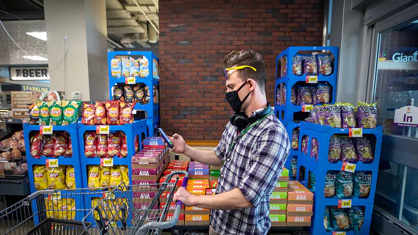 People Are Baiting Instacart Shoppers With Big Dollar Tips And Then Switching To Zero