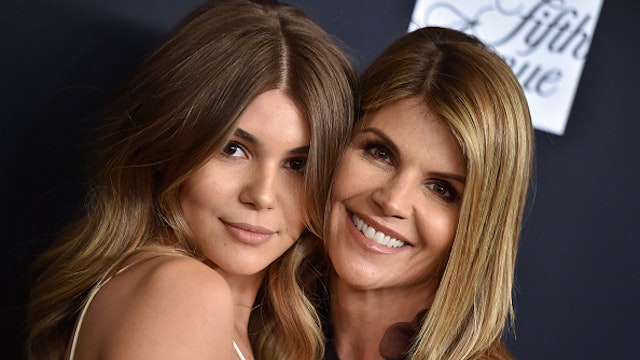 Actress Lori Loughlin and daughter Olivia Jade Giannulli attend Women's Cancer Research Fund's An Unforgettable Evening Benefit Gala at the Beverly Wilshire Four Seasons Hotel on February 27, 2018 in Beverly Hills, California.