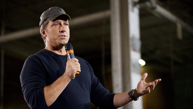 TV personality Mike Rowe , host of "Dirty Jobs", takes part in a roundtable discussion on manufacturing with Republican presidential candidate Mitt RomneySeptember 26, 2012 American Spring Wire in Bedford Heights, Ohio.