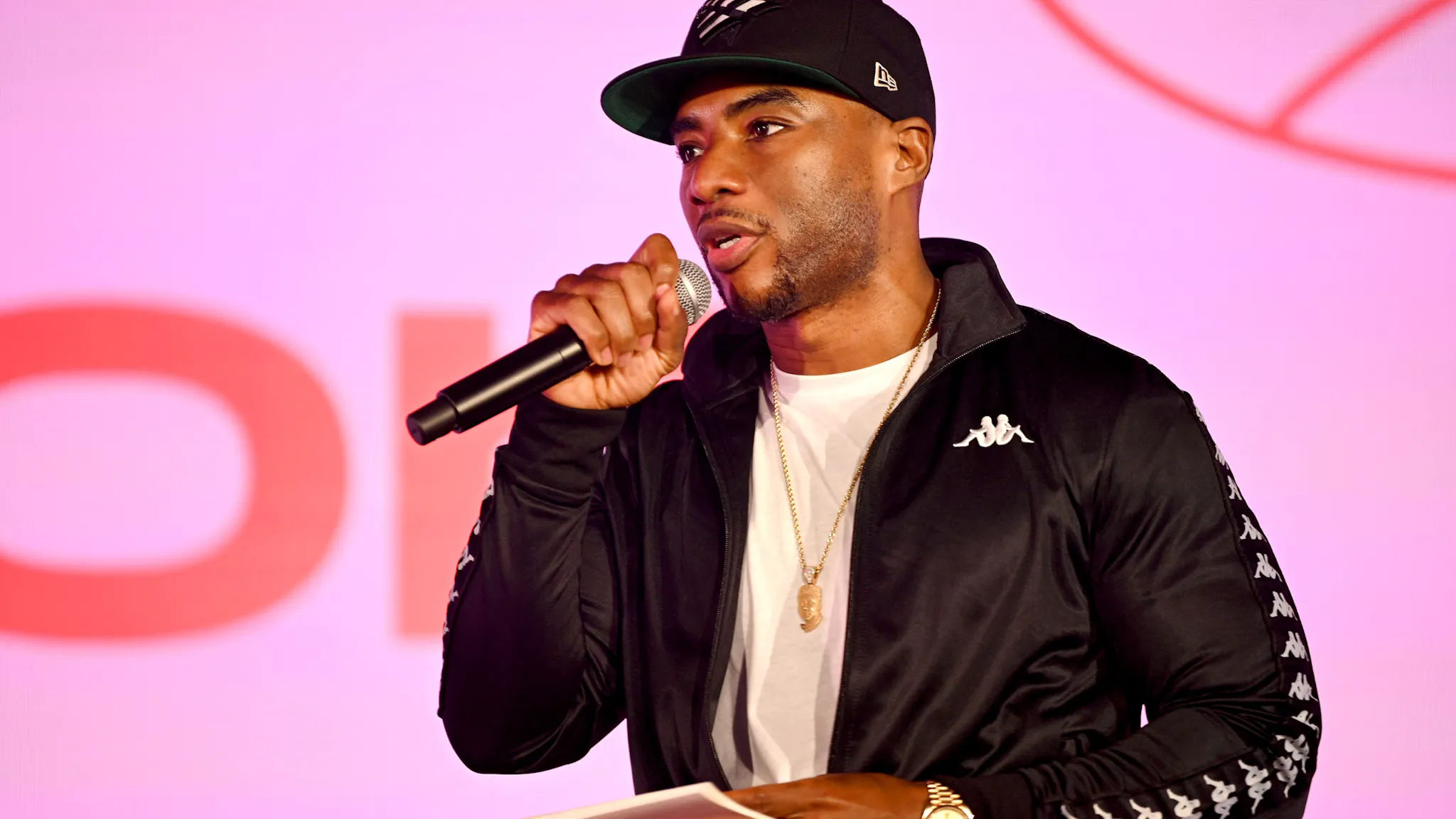 Beautycon Festival New York 2019 – Day 2 NEW YORK, NEW YORK - APRIL 07: Charlamagne Tha God speaks onstage at Beautycon Festival New York 2019 at Jacob Javits Center on April 07, 2019 in New York City.