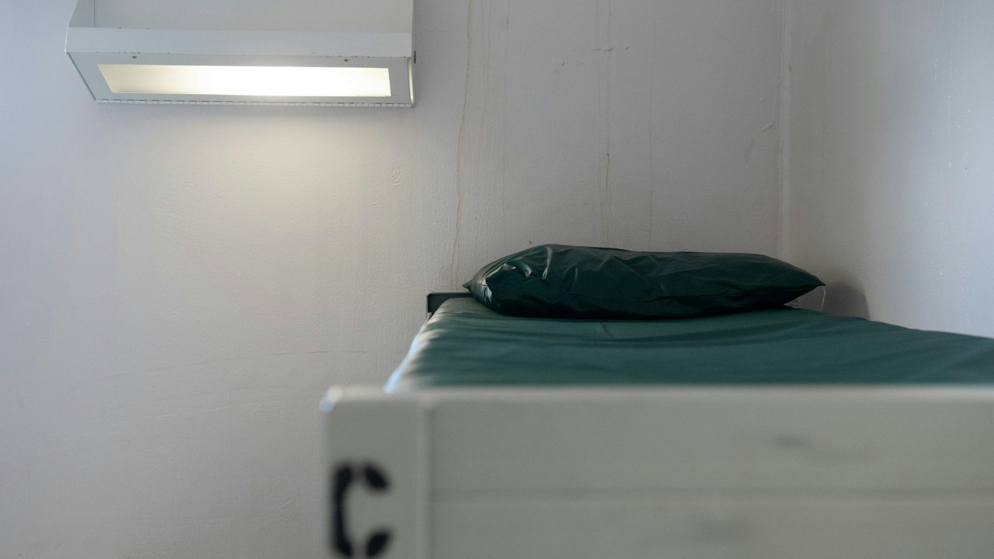 A bunk bed inside a cell is seen at the Caroline Detention Facility in Bowling Green, Virginia, on August 13, 2018. - A former regional jail, the facility has been contracted by the US Department of Homeland Security Immigration and Customs Enforcement (ICE) to house undocumented adult immigrant detainees for violations of immigration laws (Photo by SAUL LOEB / AFP) (Photo credit should read SAUL LOEB/AFP via Getty Images)