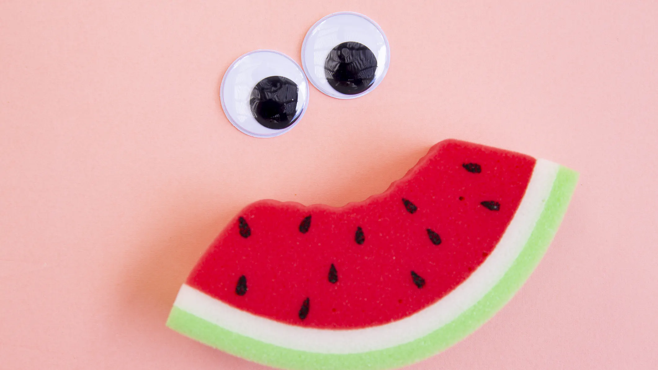 Robbers Target Convenience Store Wearing Watermelons On Their Heads