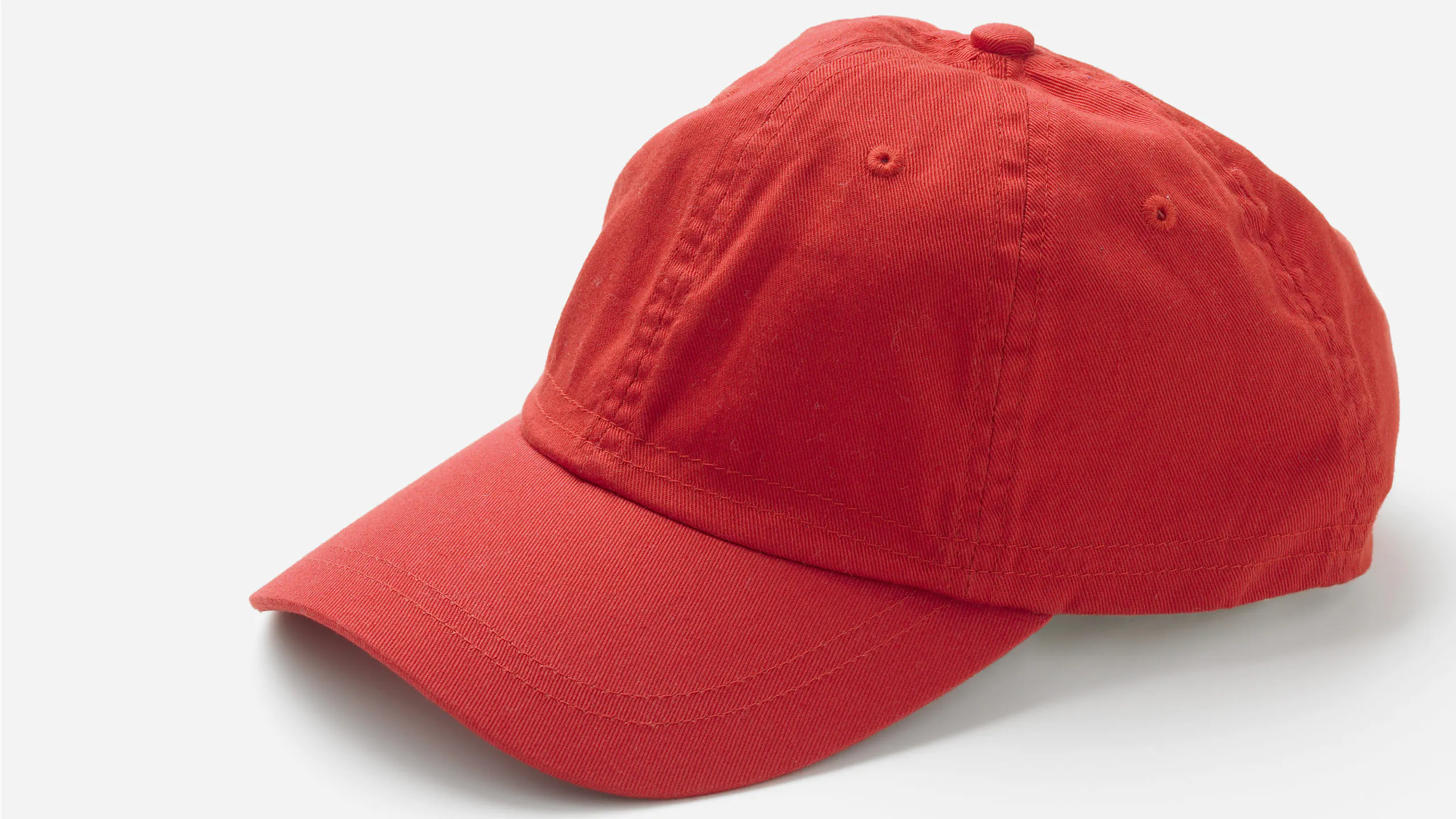 WATCH: Young Man With Red Hat Swarmed By Large Mob In South Carolina