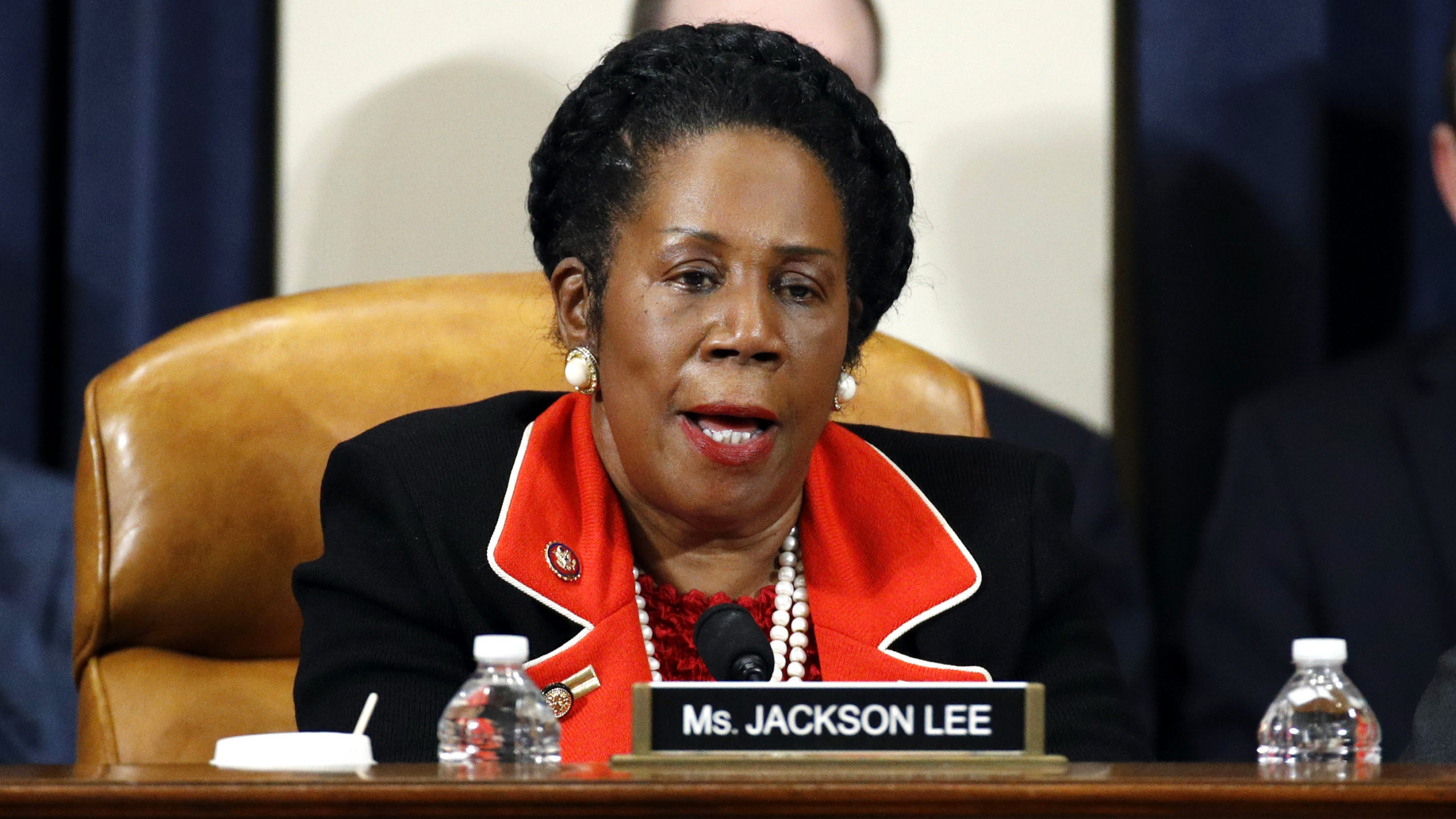 Sheila Jackson Lee points fingers after suggesting moon is gas-based