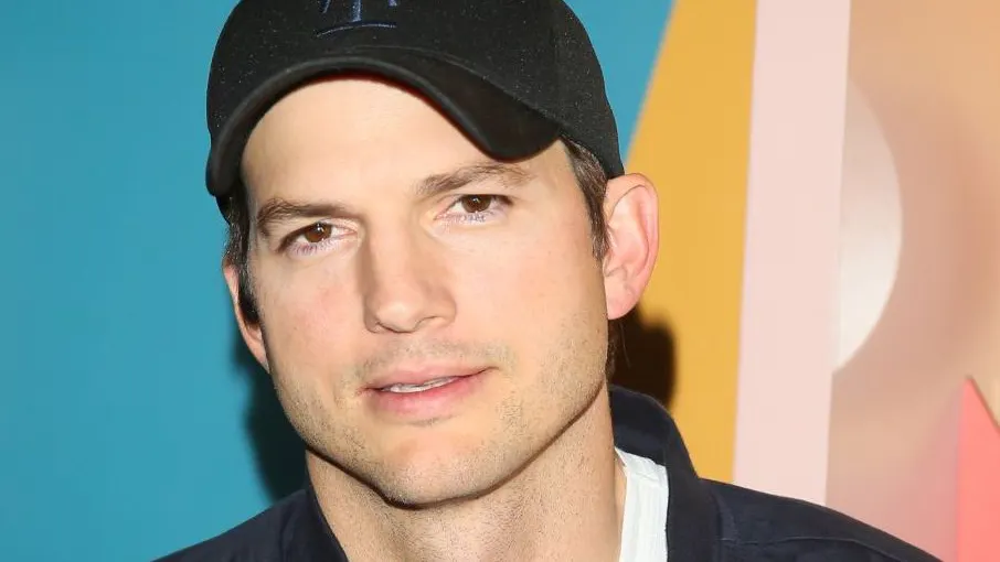 Ashton Kutcher Posts Video Tearfully Denouncing ‘All Lives Matter’