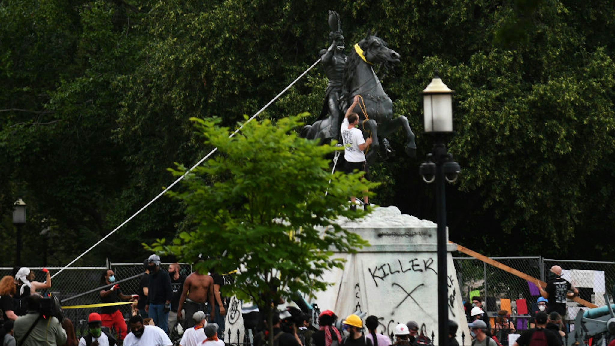 BLM protesters attempt to topple statue of Andrew Jackson near White House in Washington, D.C., June 22, 2020. (Photo by Astrid Riecken For The Washington Post via Getty Images)