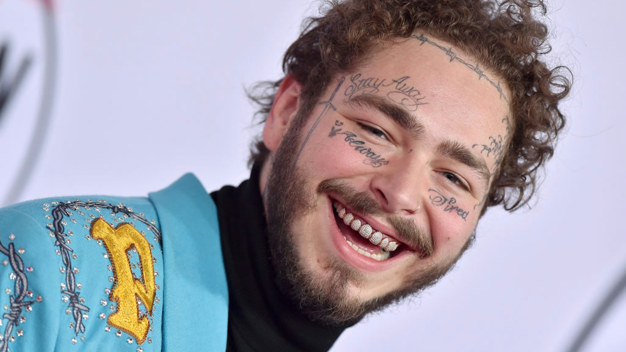 Post Malone attends the 2018 American Music Awards at Microsoft Theater on October 9, 2018 in Los Angeles, California