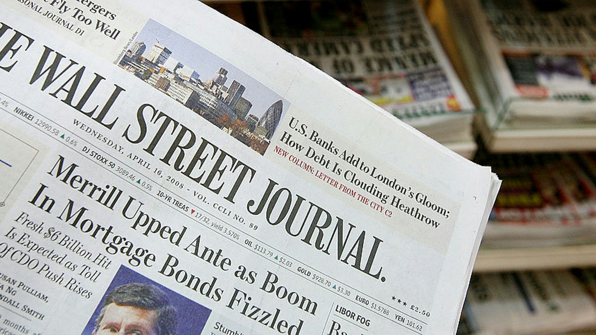 Wall Street Journal U.S. Edition Goes On Sale In London For The First Time