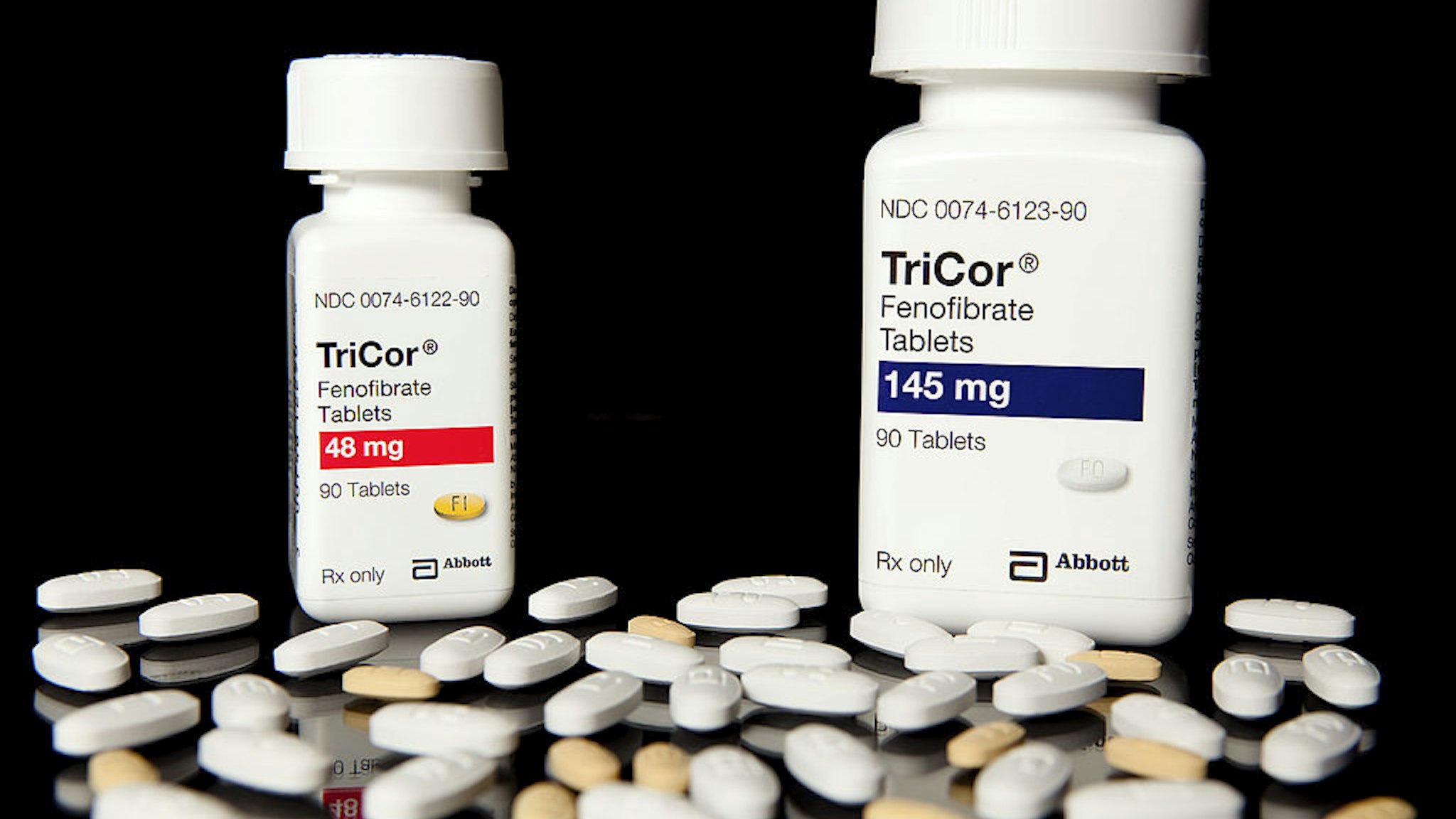 Abbott Laboratories' cholesterol drug TriCor sits on display at New London Pharmacy in New York, U.S., on Monday, Sept. 28, 2009.